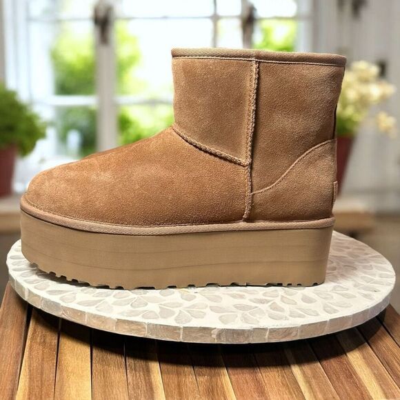 UGG Classic Mini Platform Boot Chestnut Suede Sheepskin Lined Women’s Size 9 EU - Picture 4 of 10